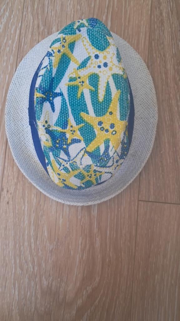 Hoed voor kleine hoofden, Ophalen of Verzenden, Zo goed als nieuw, Jongen of Meisje, Muts