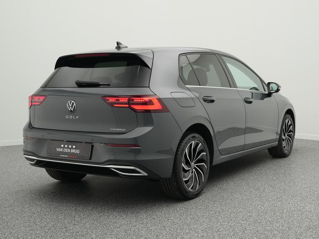 Volkswagen Golf Style 1.4 eHybrid 204 PK | LED Matrix IQ | E, 1490 kg, Gebruikt, 4 cilinders, 13 kWh