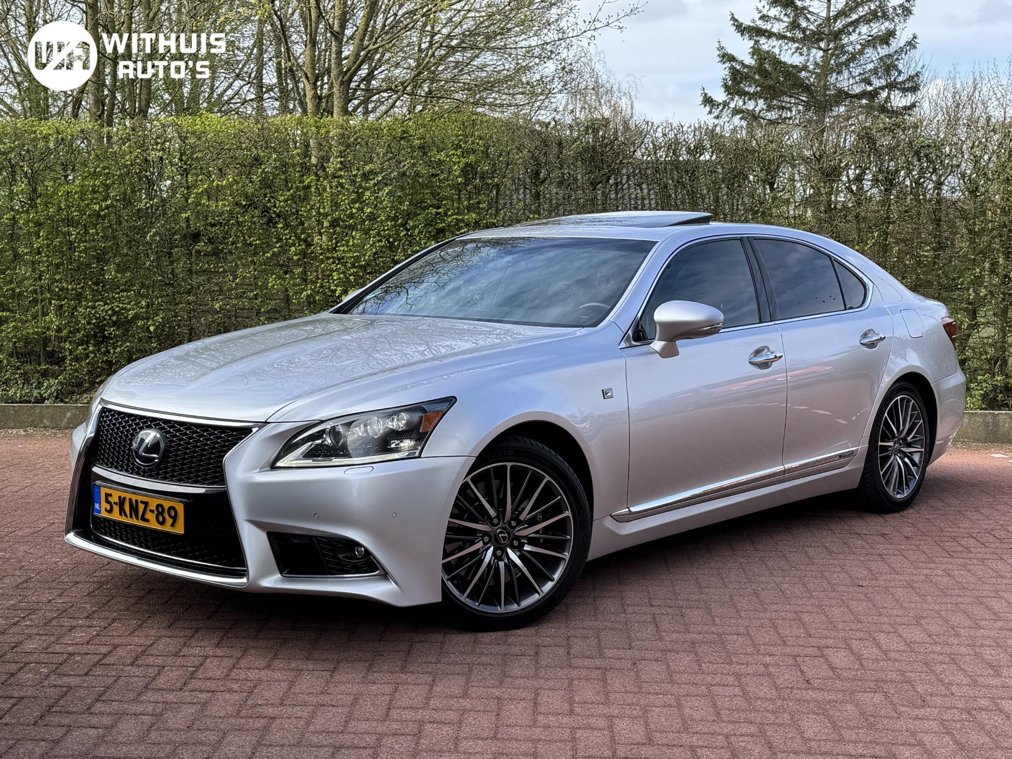 Lexus LS 600h F Sport *Nieuwe grbeurt dealer+HHCheck+remmeri, Auto's, Lexus, Automaat, Stof, Gebruikt, 2245 kg
