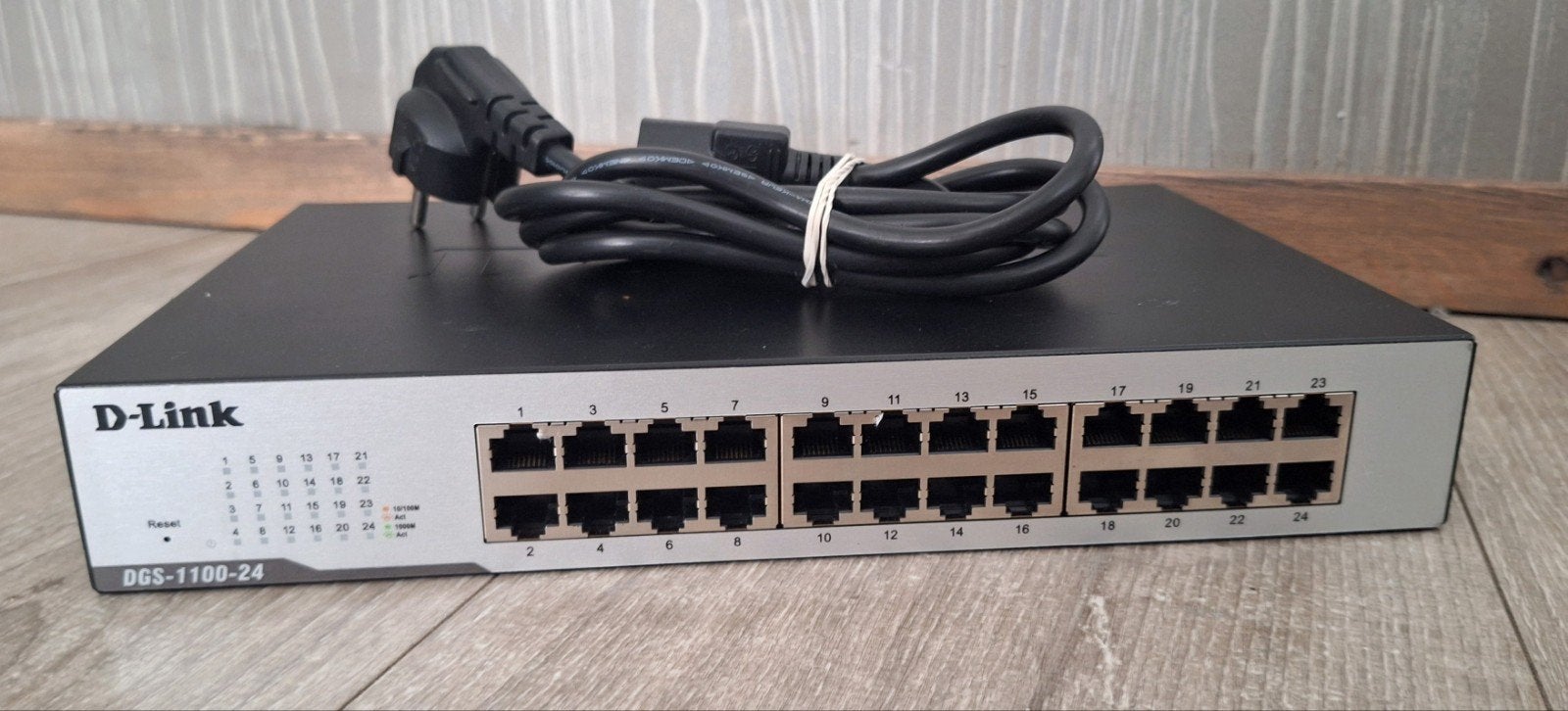 D-Link DGS 1100-24 Gigabit Switch 24 poort 1000mbps netwerk, Ophalen of Verzenden, Gebruikt