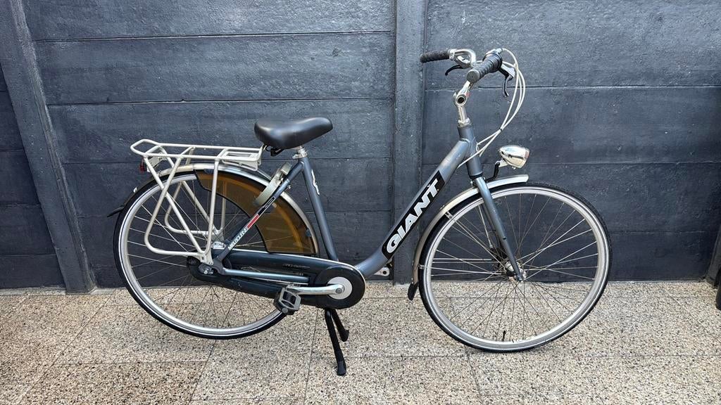 Zo goed als nieuwe Giant Damesfiets 28 inch.7 versnellingen, Fietsen en Brommers, Fietsen | Dames | Damesfietsen, Versnellingen