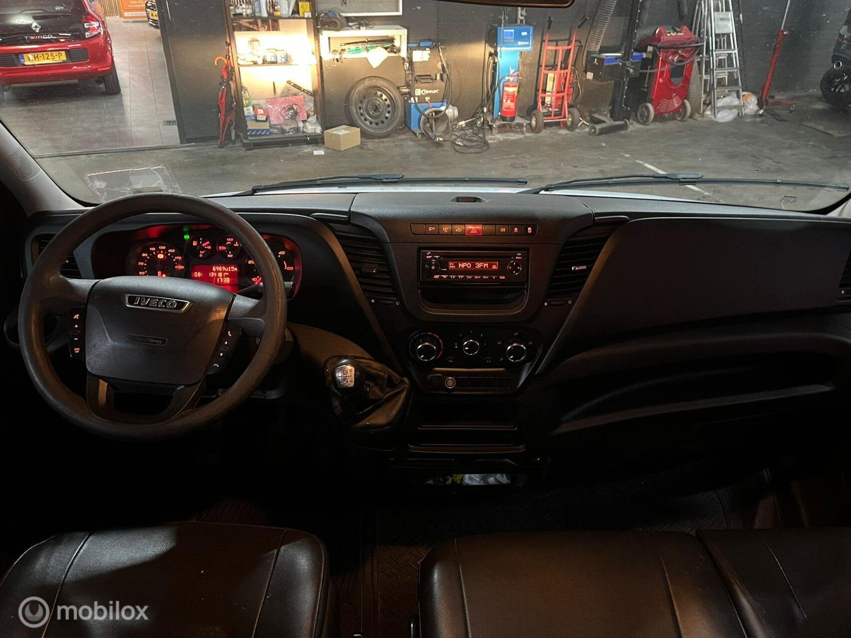 Iveco Daily 35C14ND 3.0 410 CNG Aardgas Benzine/ Laadbak, 136 pk, Gebruikt, Euro 6, 4 cilinders
