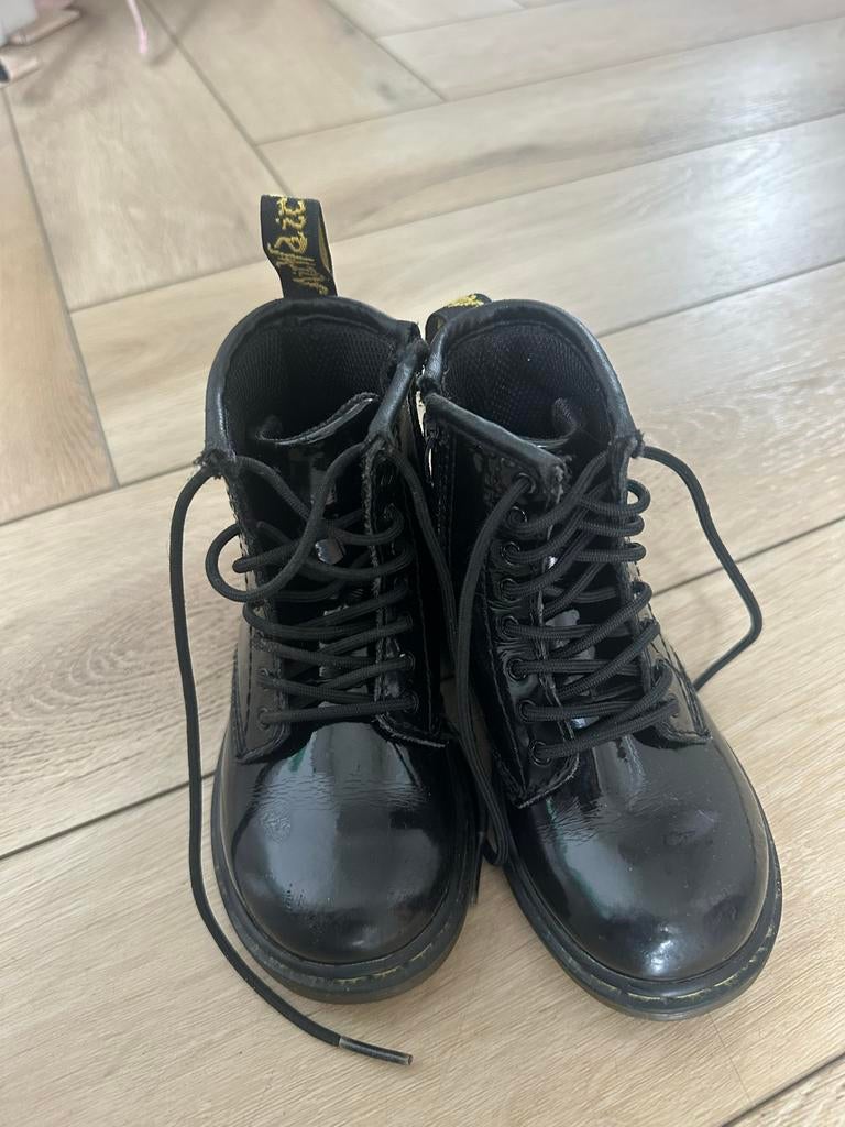 Dr. Martens Laarzen Zwart Lakleer - Maat 24, Kinderen en Baby's, Kinderkleding | Schoenen en Sokken, Ophalen, Zo goed als nieuw