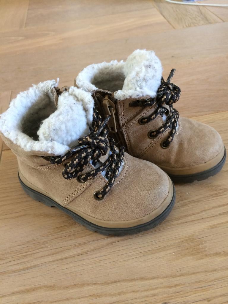 nog hele nette ecru laarsjes / bergschoentjes mt 18/19, Meisje, H&M, Ophalen of Verzenden, Laarzen