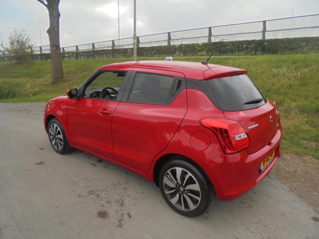 Suzuki Swift Suzuki swift 1.2 Hybrid 5 deurs airco ecc lmv p, Voorwielaandrijving, Gebruikt, 4 cilinders, 400 kg