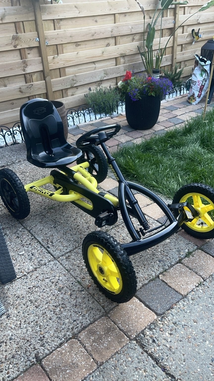 Foto 2 van BERG Biky Loopfiets Zwart/Geel - Zo goed als nieuw