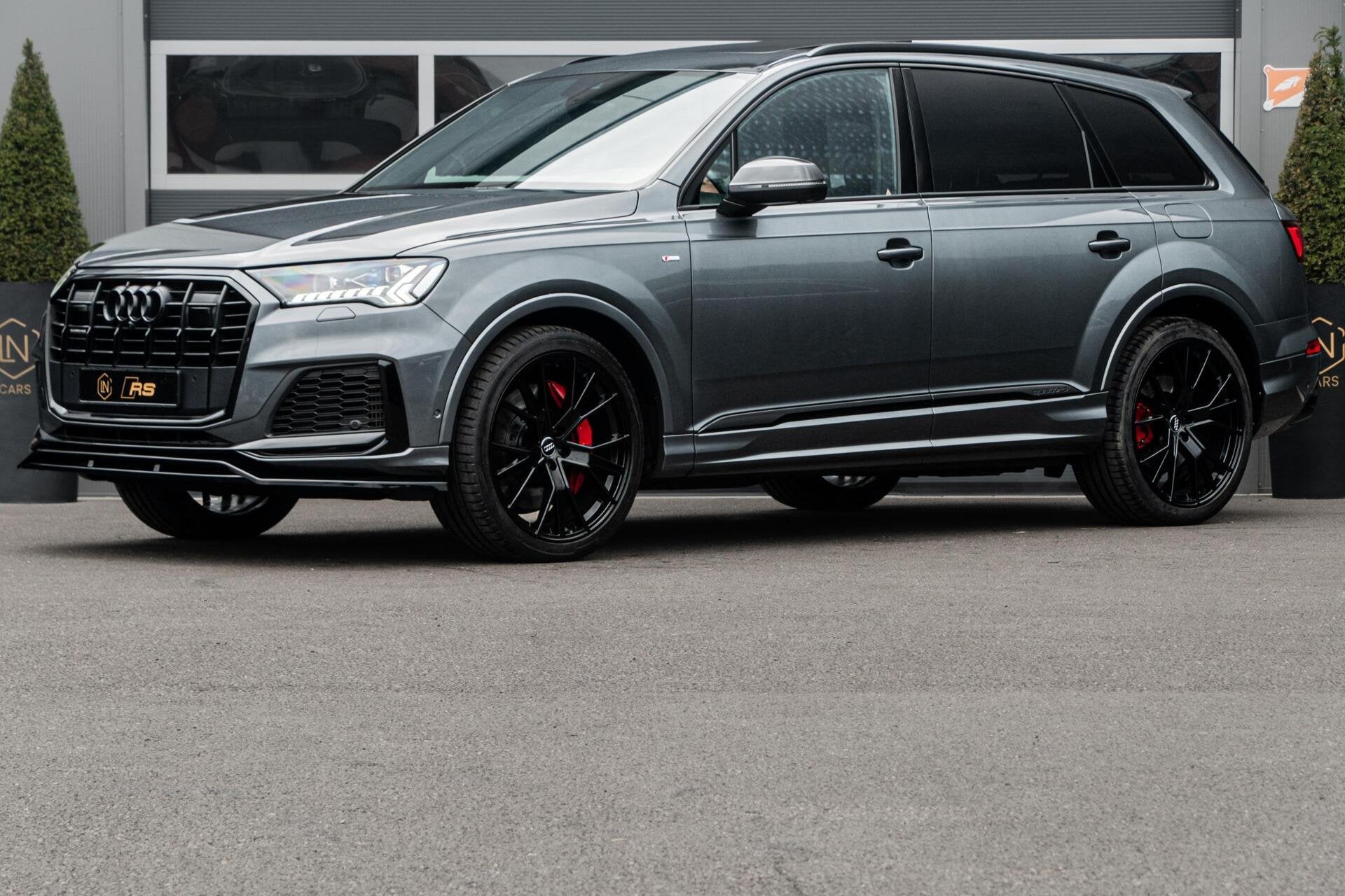 Audi Q7 60 TFSI e quattro Competition |Pano|Sfeerverlichting, Auto's, Audi, Automaat, Gebruikt, 2995 cc, Met garantie (alle)