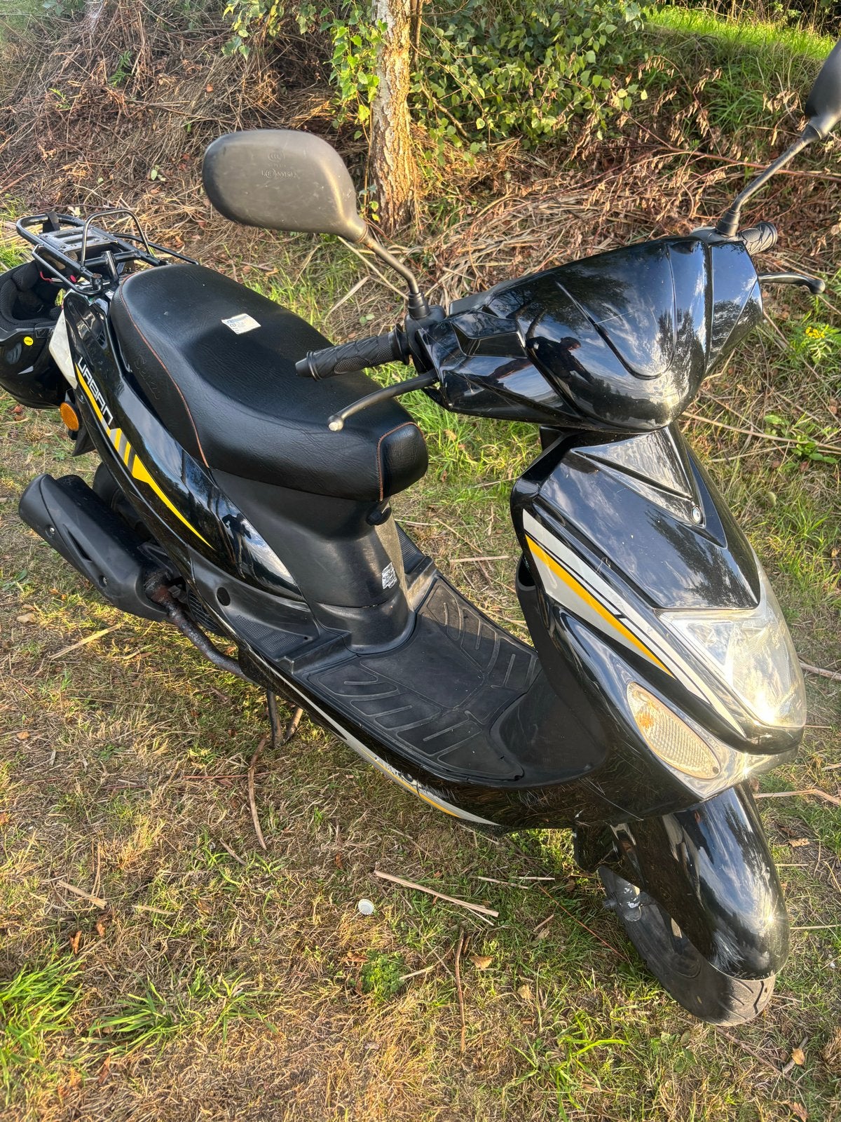 Zwarte Scooter - Urban Model, Ophalen of Verzenden, Gebruikt, Benzine, Overige merken