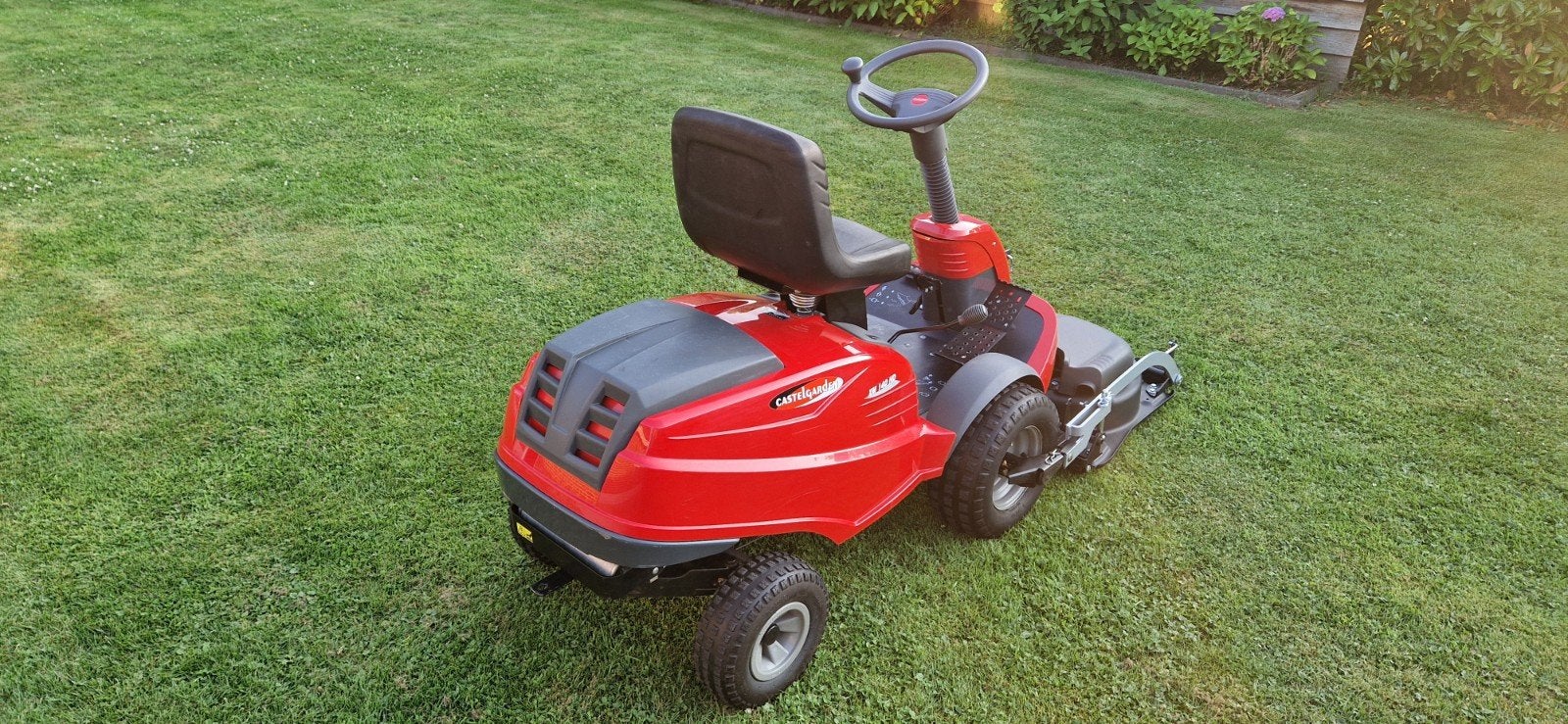 Foto 8 van CastelGarden XM140HD nieuw maaidek.