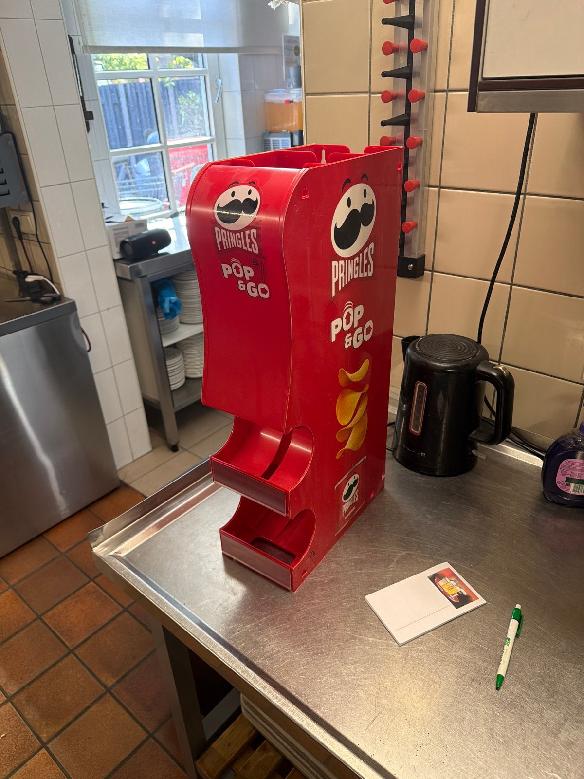 Pringles Pop & Go Display - Rood, Ophalen of Verzenden