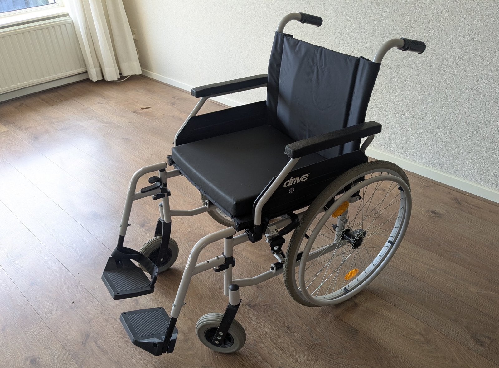 Rolstoel, Ophalen, Zo goed als nieuw, Duwrolstoel