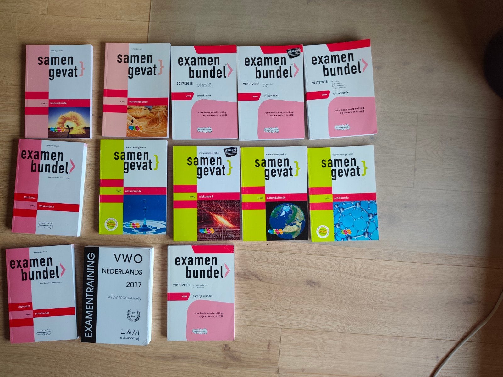 VWO Examenbundels Techniek 2018 & 2021 (excl. Biologie), Verzenden, Beta, Gelezen, Overige niveaus