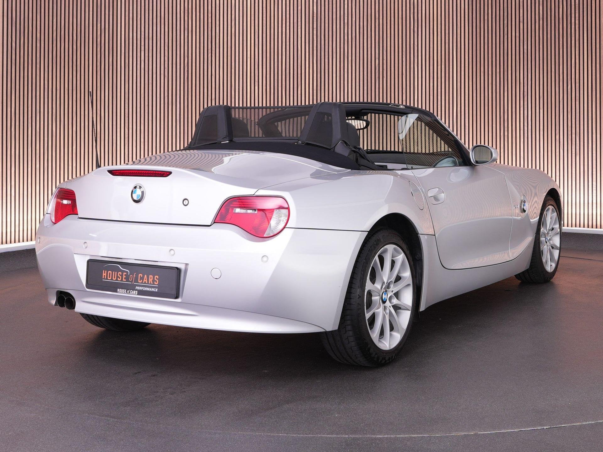 BMW Z4 Roadster 2.5i handgeschakeld|Titan Silber|Oregon lede, Open dak, Gebruikt, Zwart, 2497 cc