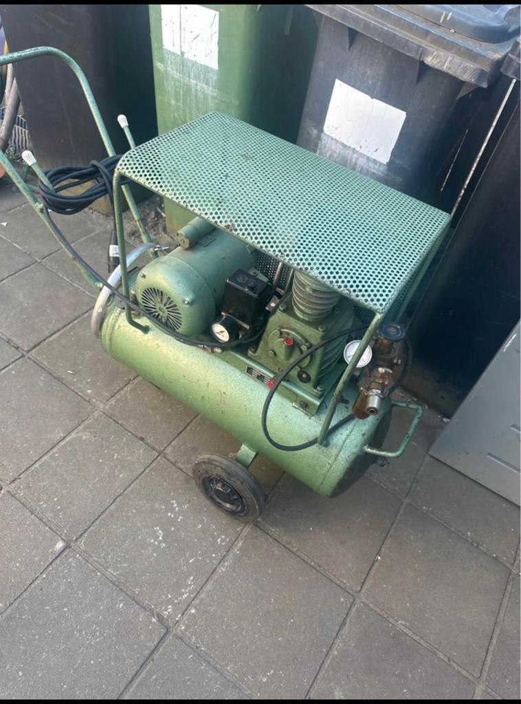 Compressor tank inhoud 40 liter, 25 tot 100 liter, Ophalen of Verzenden, Zo goed als nieuw, 200 tot 400 liter/min