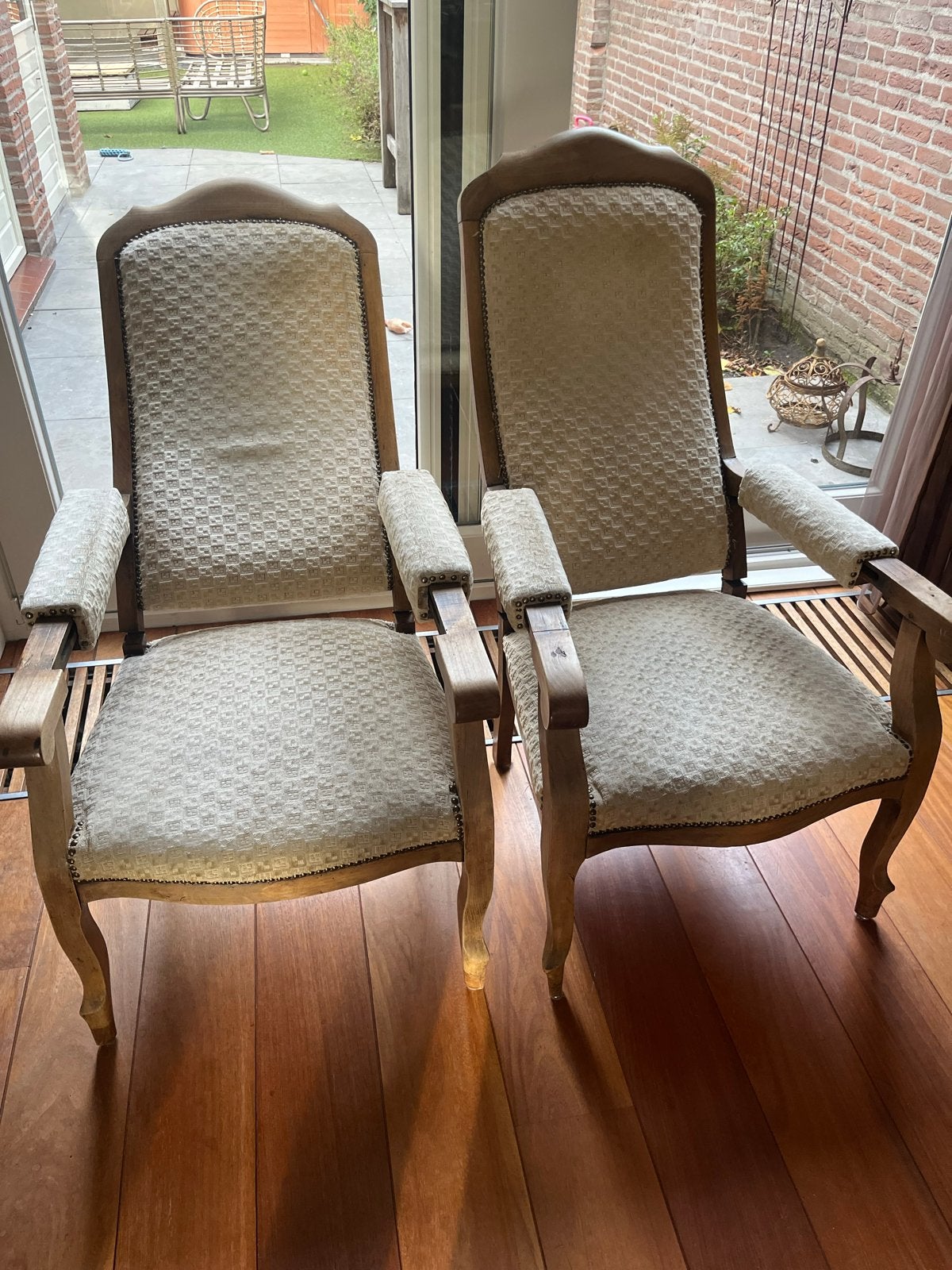 Twee verstelbare koningsstoelen - dames- en herenmodel, Antiek en Kunst, Ophalen of Verzenden