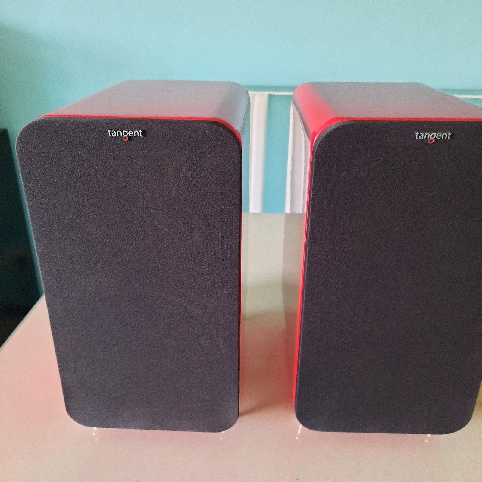 Tangent  Luidsprekers - Rood in perfecte staat, Ophalen of Verzenden, Zo goed als nieuw, Minder dan 60 watt, Overige merken