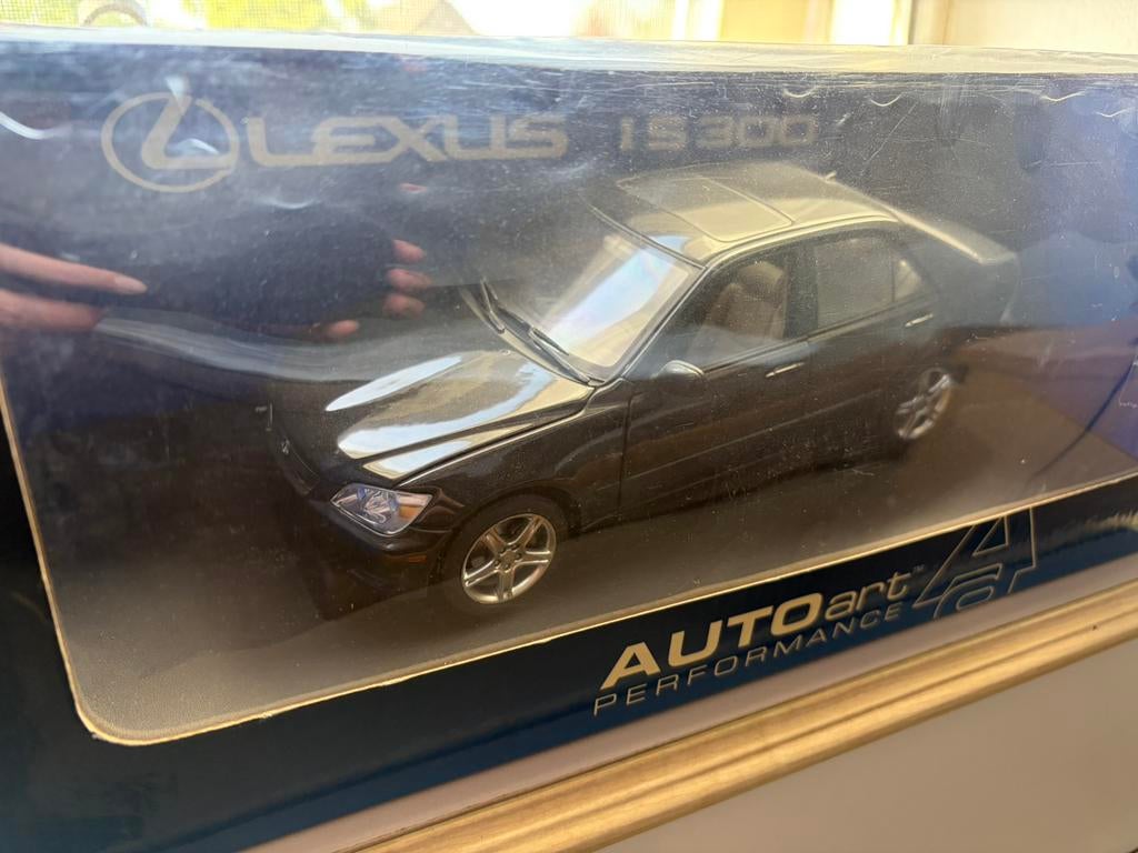 Lexus is300 AutoArt 1:18, Ophalen, Zo goed als nieuw, Auto, Overige merken