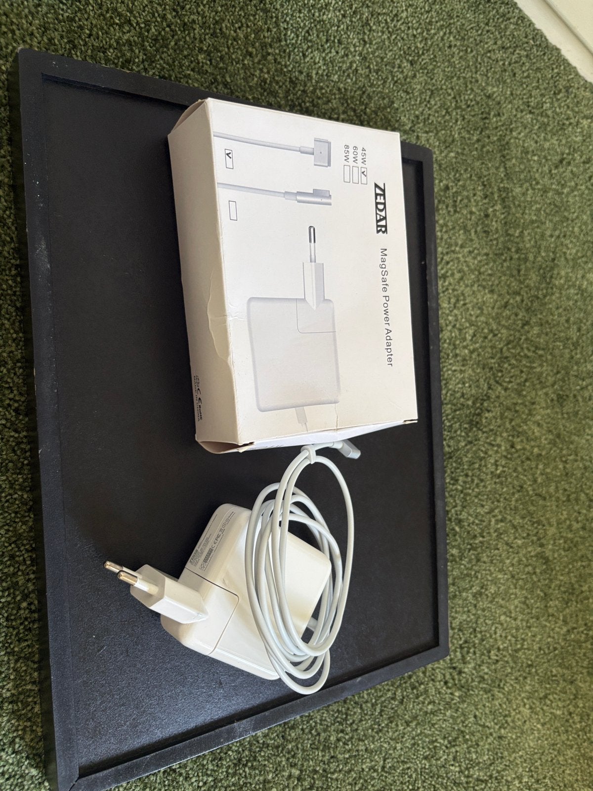 ZEDAR 45W MagSafe Power Adapter / MacBook Charger + Box, Computers en Software, Apple Macbooks, 13 inch, Minder dan 2 Ghz, Ophalen of Verzenden