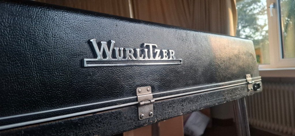 Foto 6 van Wurlitzer 200A - Zwart - Nette, originele staat. 230V ombouw