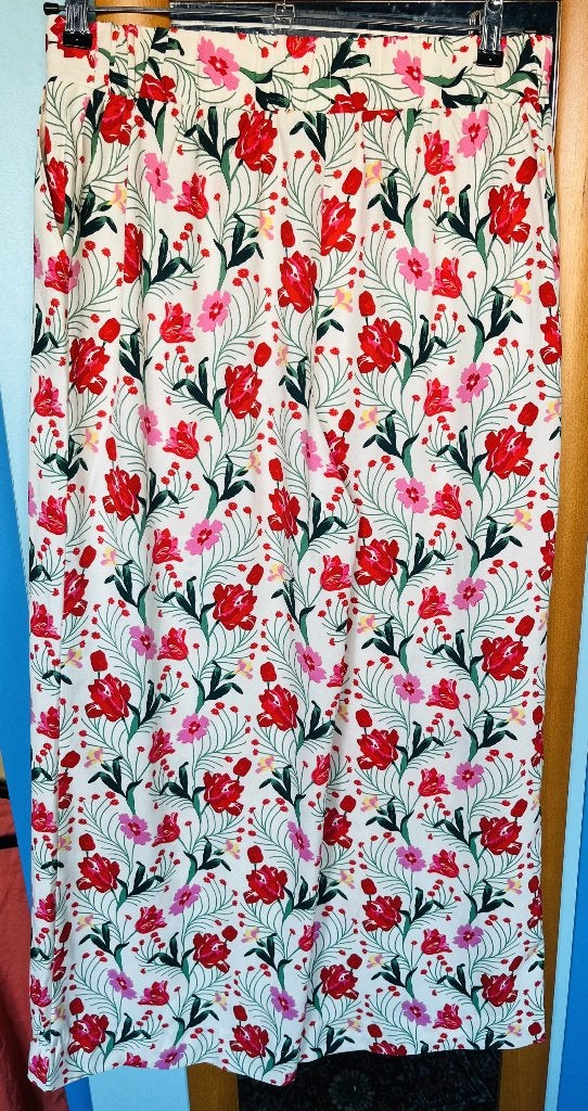 mooie zomerbroek klein bloemetje Kiabi 42/44 als nieuw, Overige kleuren, Verzenden, Maat 42/44 (L), Zo goed als nieuw