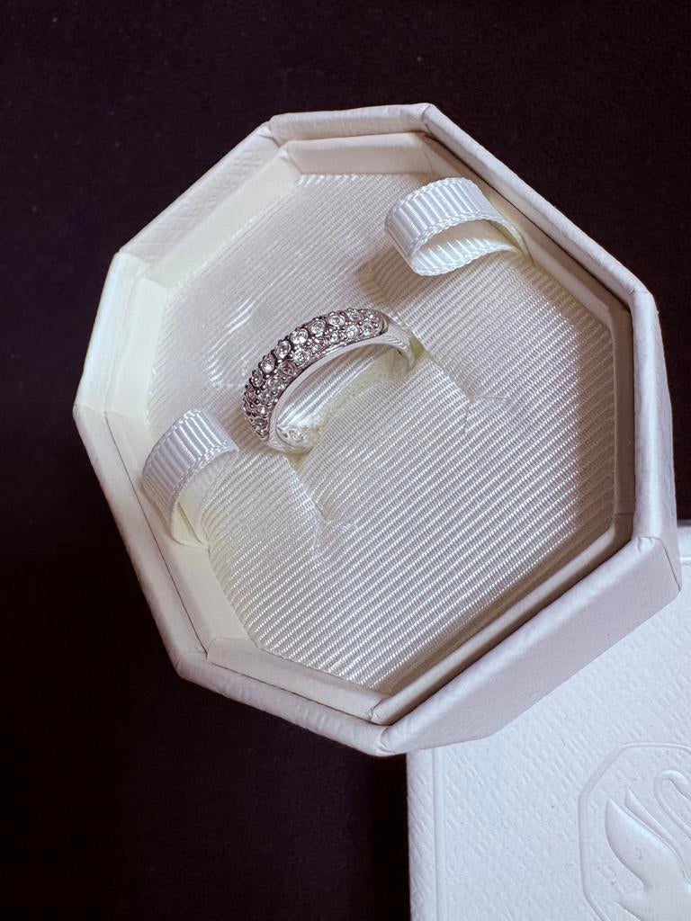 Nieuwe ring van Swarovski 🩷, Verzenden