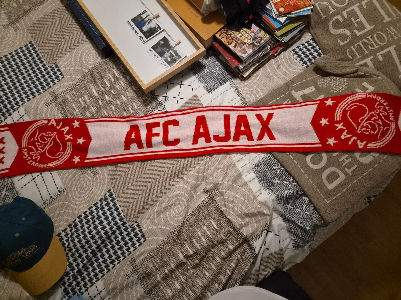 Ajax sjaal en shirts (Tadic) - Zo goed als nieuw, Ophalen, Zo goed als nieuw, Ajax, Vaantje of Sjaal