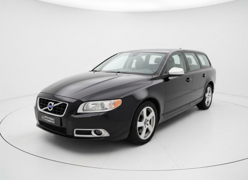 Volvo V70 2.0 D4 R-EDITION. AUT, STOELVW, TREKHAAK, Auto's, Euro 5, Gebruikt, 1984 cc, Diesel