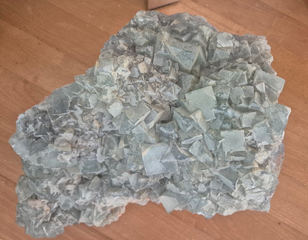fluoriet groen, Verzenden