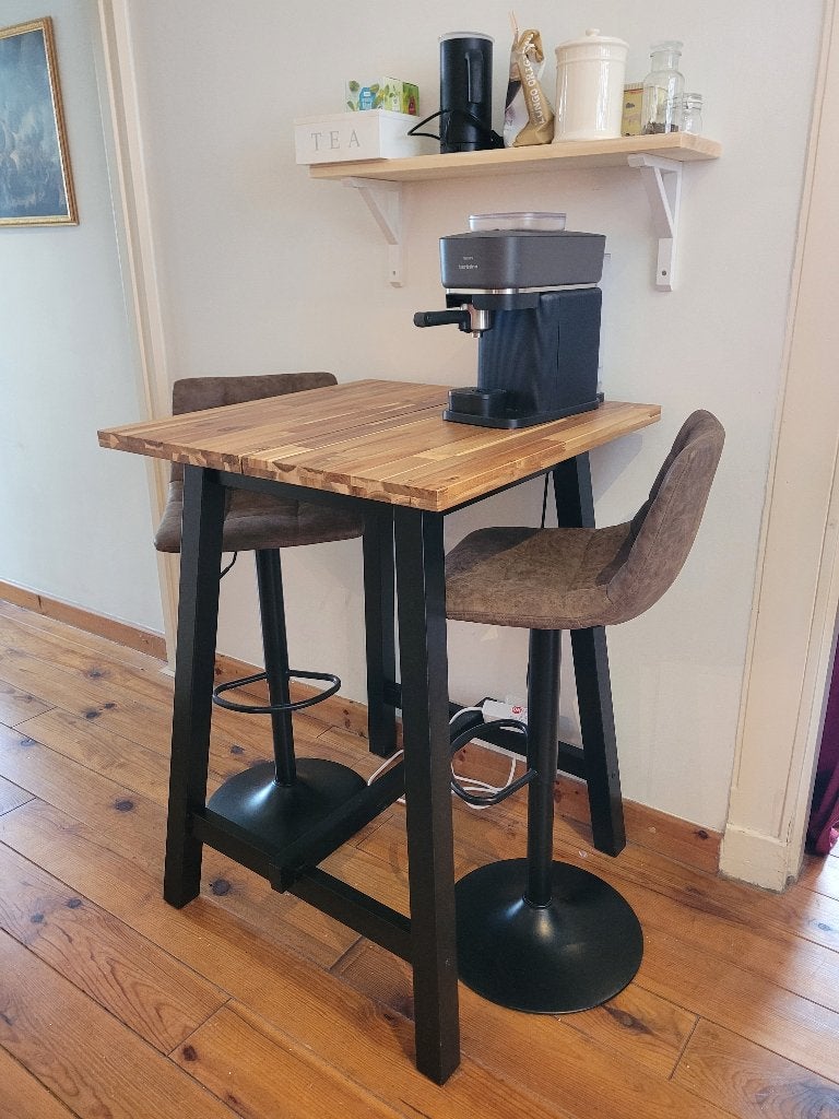 Bartafel ikea met twee barkrukken, Ophalen, Zo goed als nieuw, Inclusief barstoelen