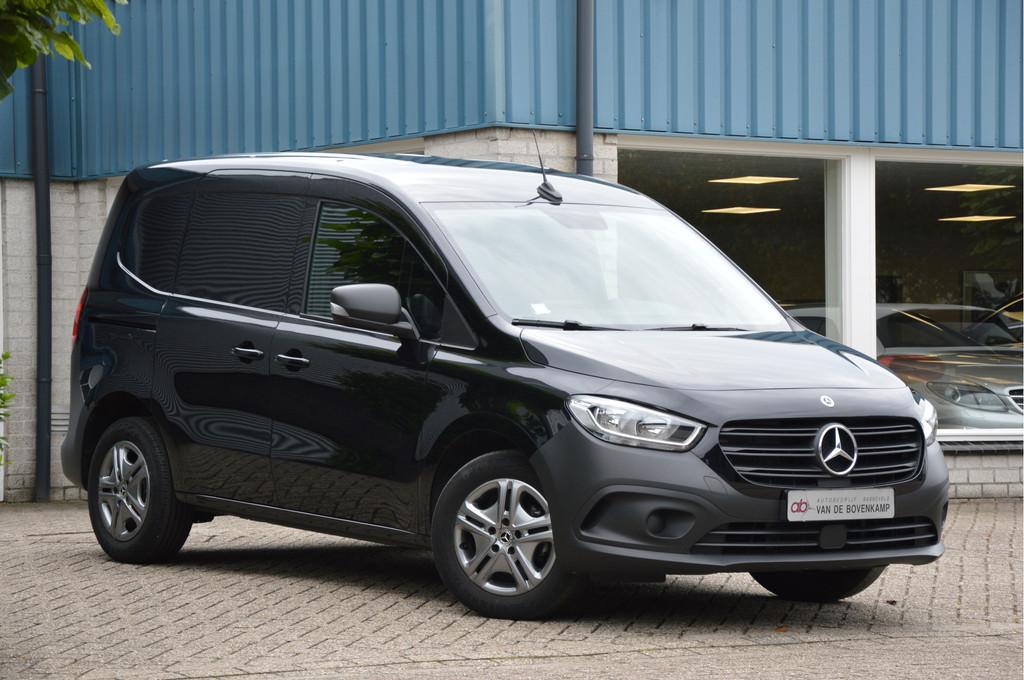 Mercedes-Benz Citan 113 L1 Pro NAVI | CRUISE | PDC | DAB | C, Voorwielaandrijving, 12 maanden, Gebruikt, Zwart