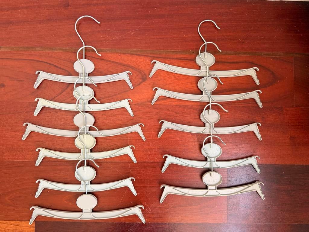 Hema: 11  kledinghangers voor baby/peuter, Ophalen of Verzenden, Zo goed als nieuw