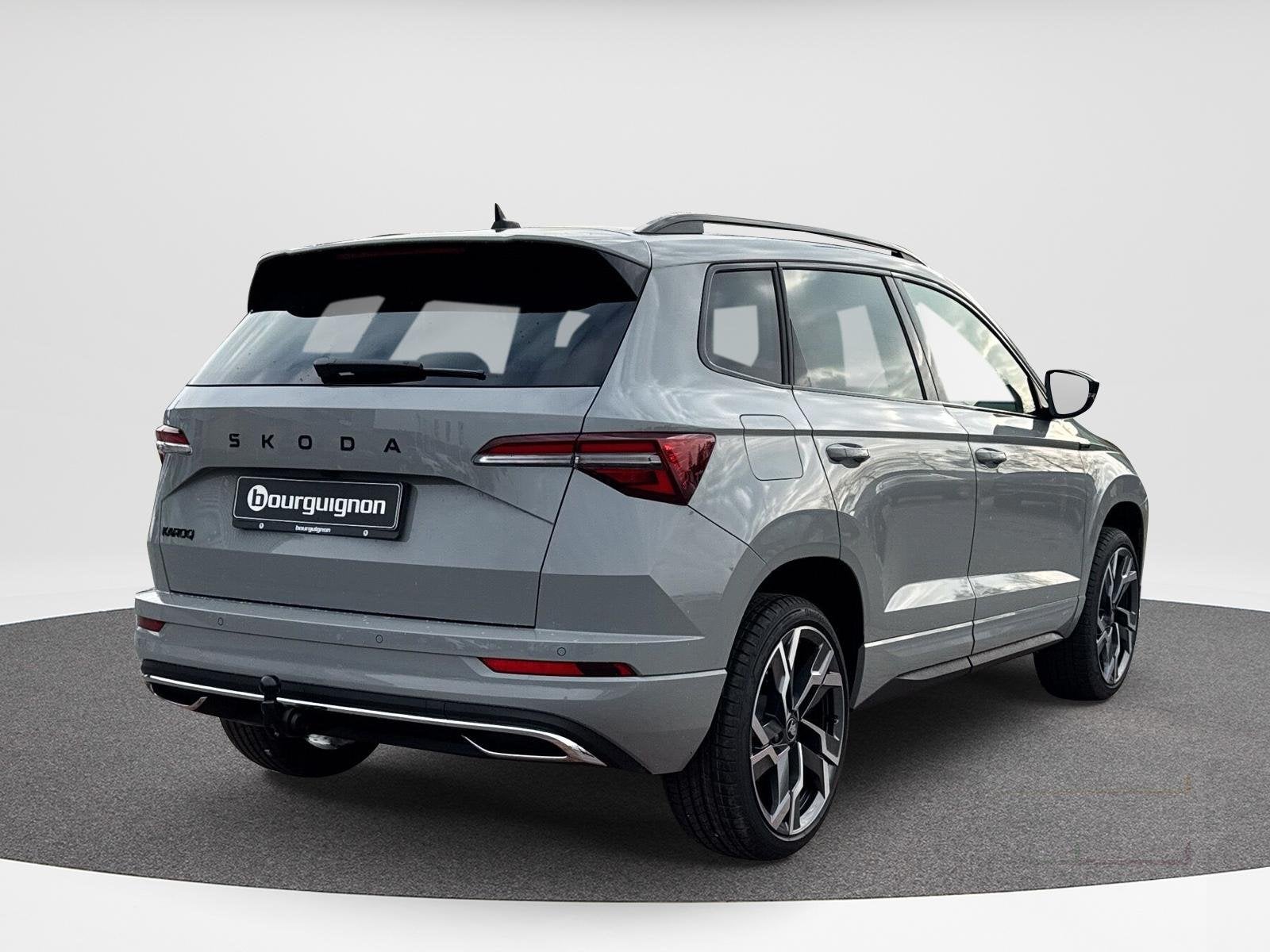 Skoda Karoq 1.5 TSI ACT Sportline Business | Pano | Trekhaak, Stof, Euro 6, Automatische klimaatregeling, SUV of Terreinwagen