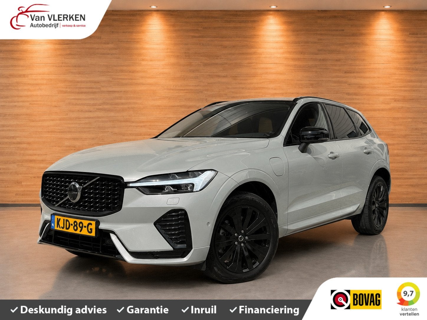 Volvo XC60 2.0 T8 Plug-in hybrid AWD Plus Black Edition, Automaat, Adaptive Cruise Control, Gebruikt, 4 cilinders