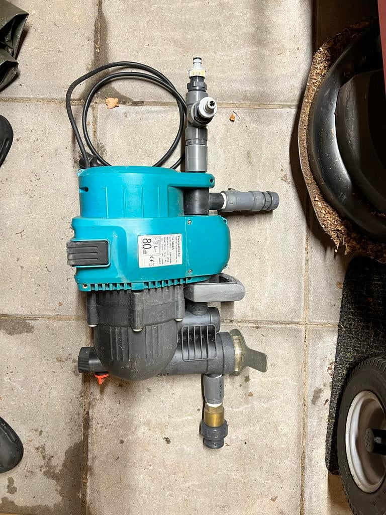 Gardena husqvarna Grondwaterpomp - Goede staat, Tuin en Terras, Waterpompen, Ophalen of Verzenden, Gebruikt, Elektrisch, Besproeiingspomp