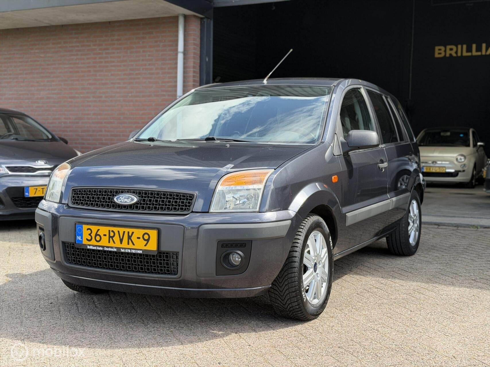 Ford Fusion 1.4-16V Trend AUTOMAAT|5DRS|NETTE AUTO!, Auto's, Stof, Gebruikt, Zwart, 49 €/maand