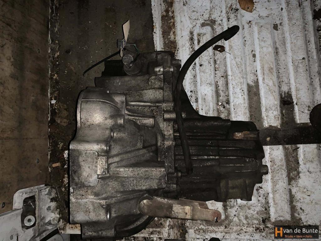 Versnellingsbak Nissan Sunny 2.0 Diesel 1990-2000, Gebruikt, -, -, Ophalen of Verzenden