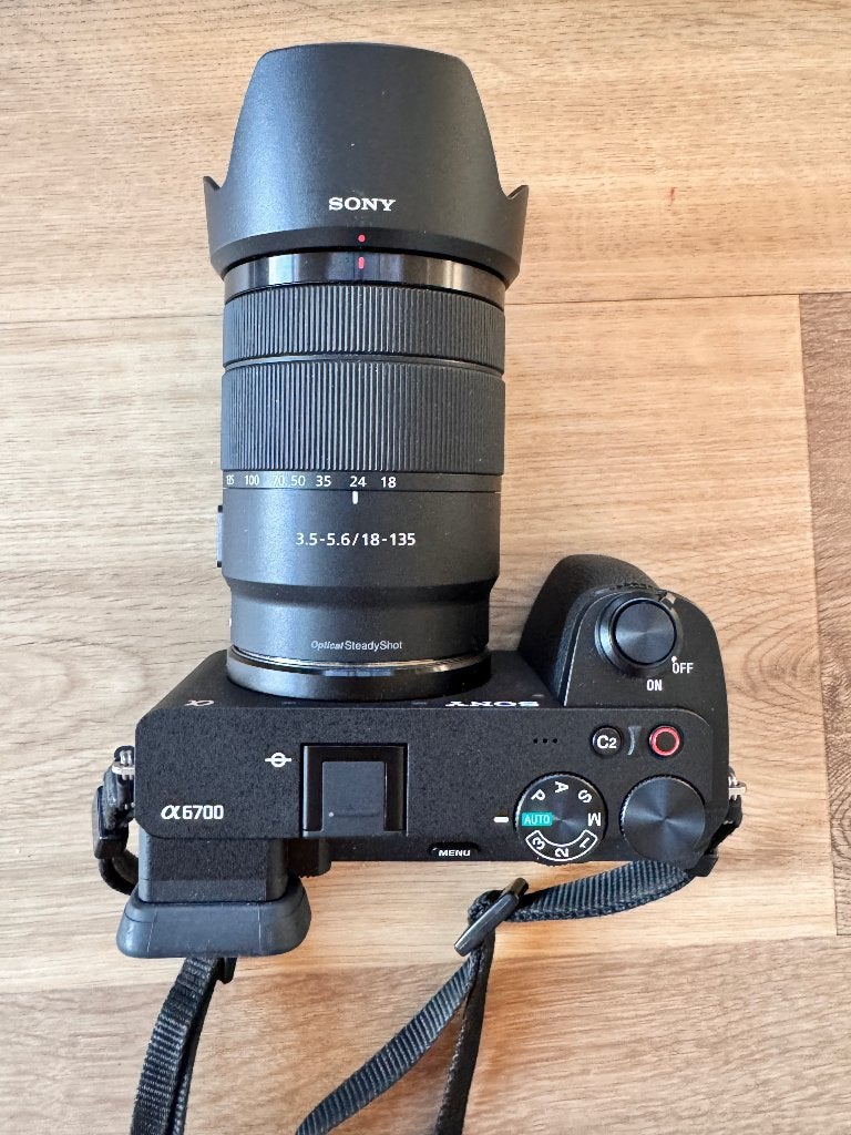 Sony Alpha A6700 systeemcamera body + Sony lens 18-135mm, Ophalen, Zo goed als nieuw, Sony, 27 megapixels