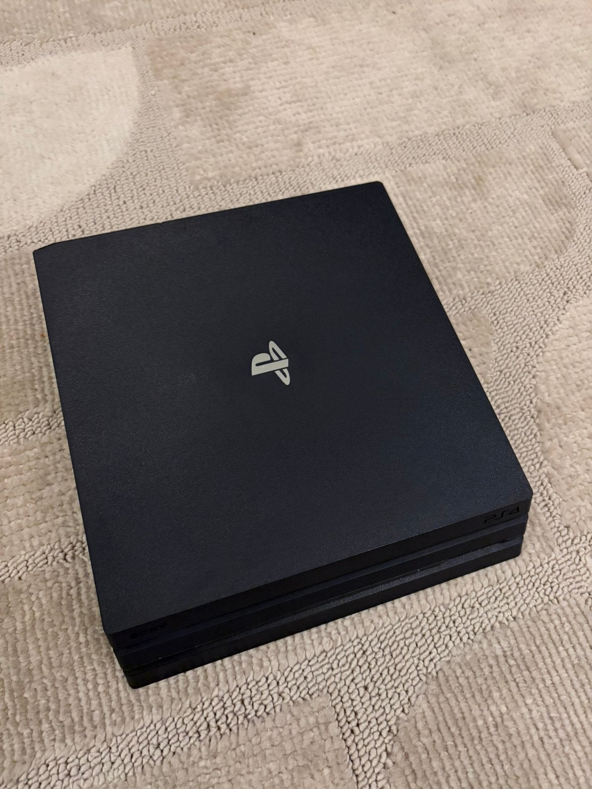 Ps4 pro, Ophalen, Zo goed als nieuw, Met 1 controller, Slim
