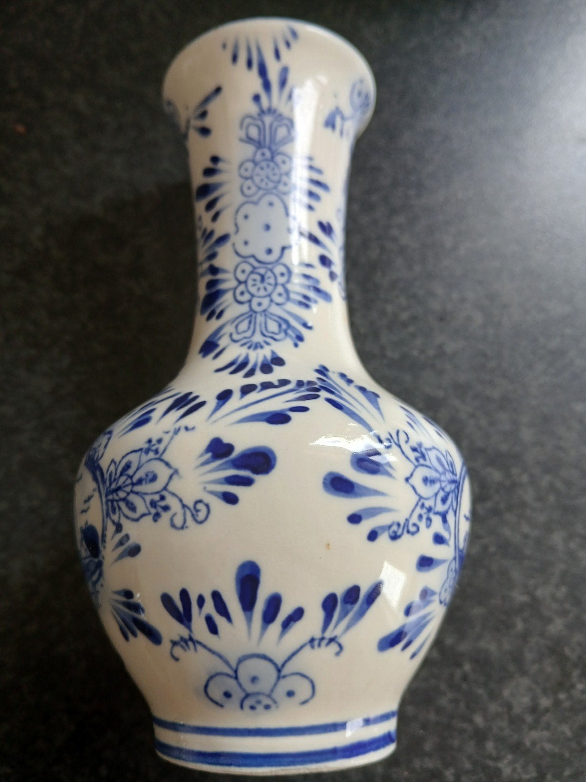 Mooi delfts blauw vaasje., Ophalen
