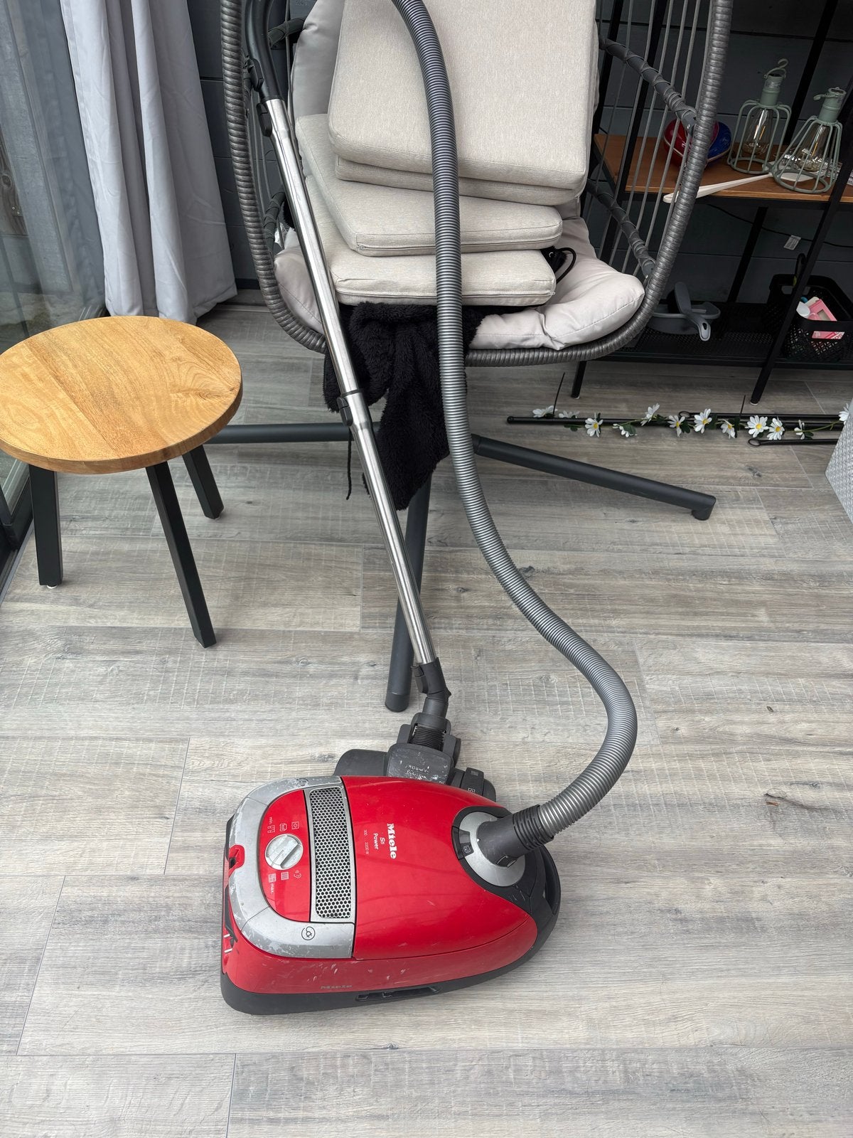 Defecte Miele S5 Powerline Stofzuiger - Rood, 2200W, Witgoed en Apparatuur, Ophalen, Miele, 2000 watt of meer, Niet werkend