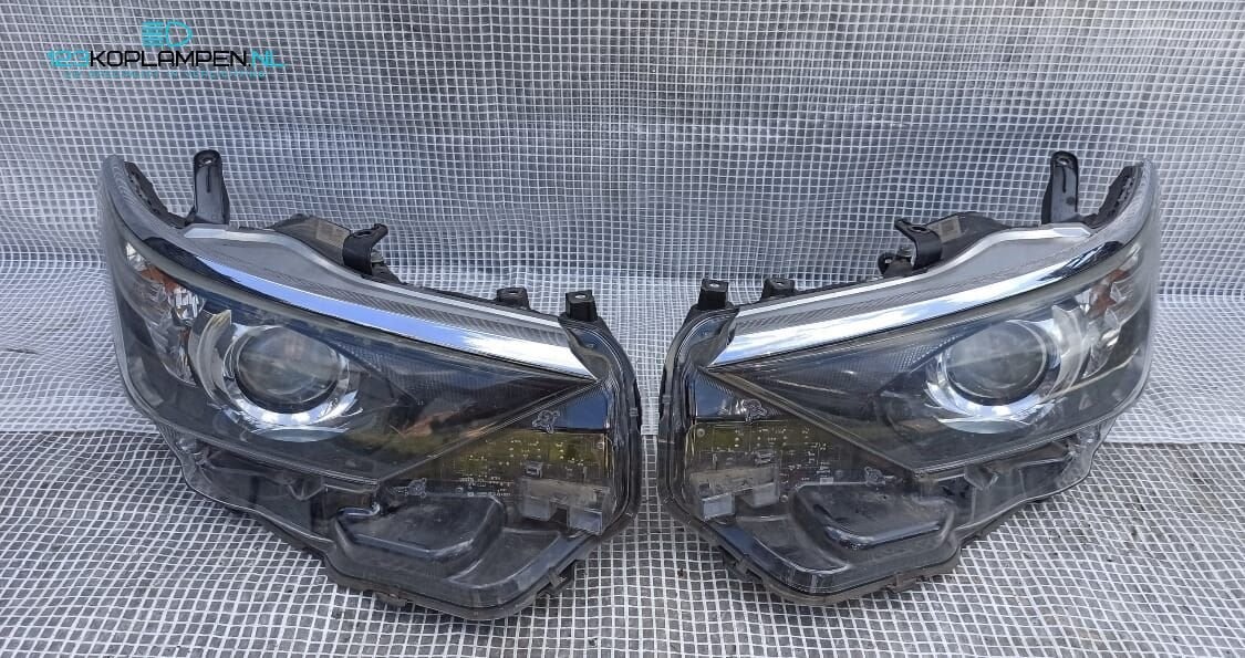 Toyota Auris 2 E18 Facelift koplamp links rechts, Auto-onderdelen, Verlichting, Gebruikt, -, -, Ophalen of Verzenden