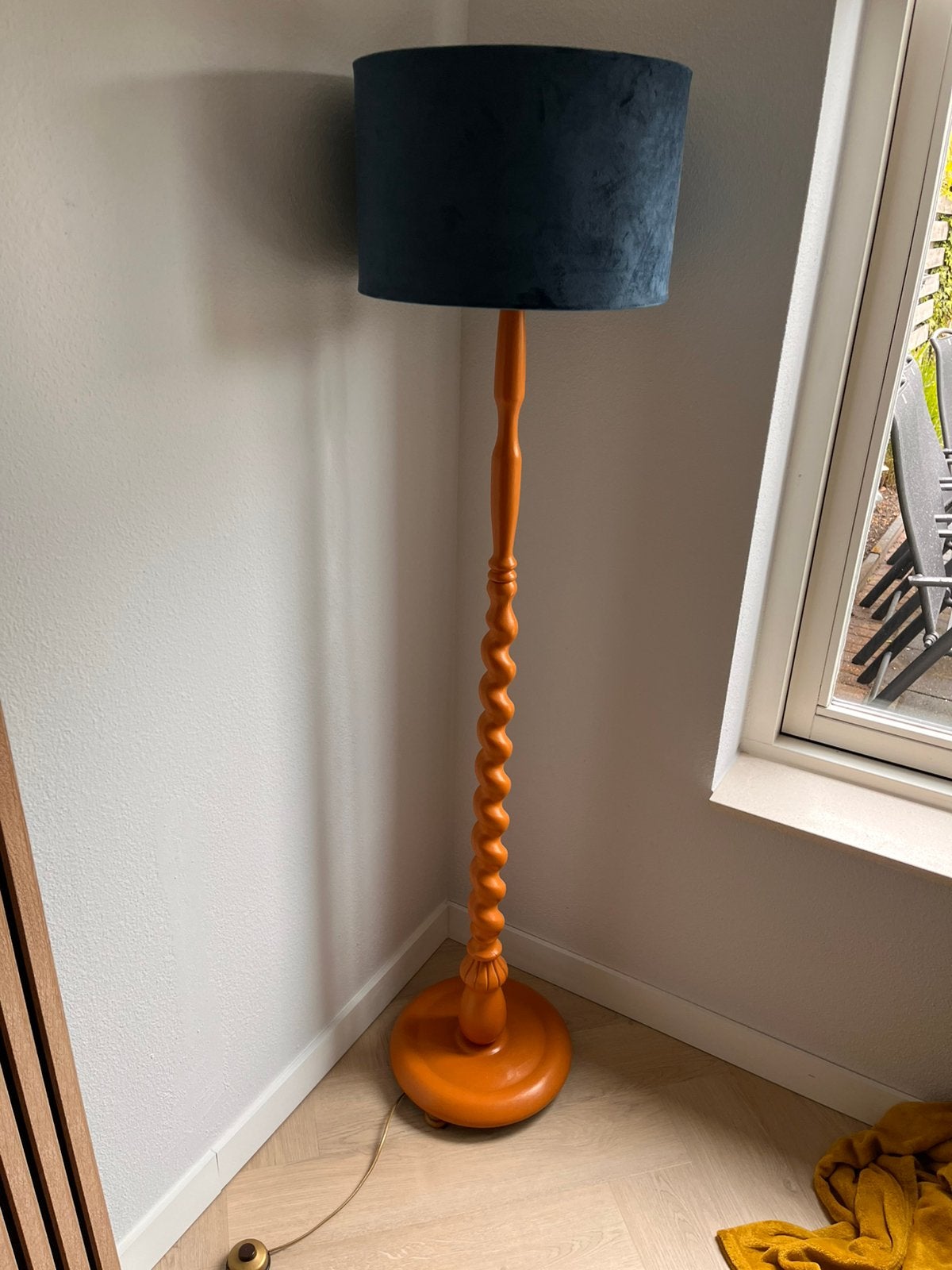 Vloerlamp, Ophalen, Gebruikt, Hout, 150 tot 200 cm