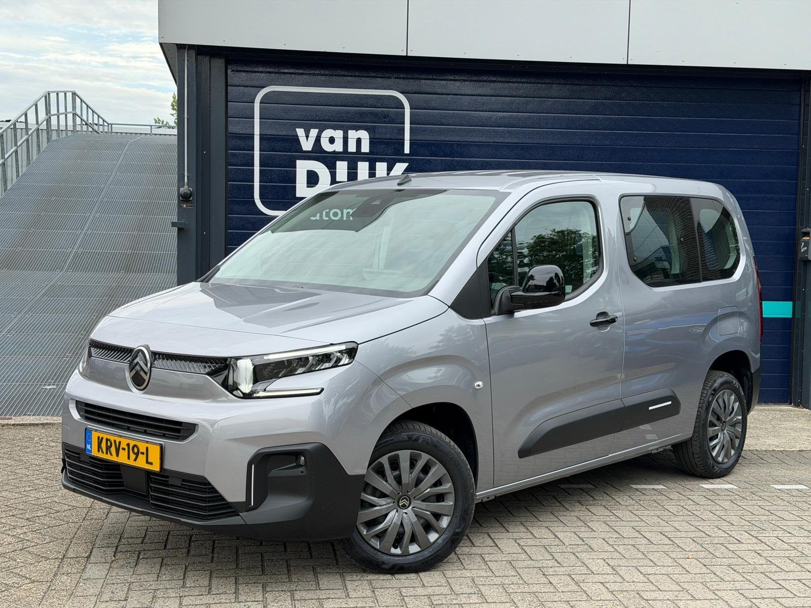 Citroën E-Berlingo Plus M L1 50 kWh 1 fase lader Apple CarP, Auto's, Citroën, 12 maanden, Gebruikt, Parkeersensor, 343 km