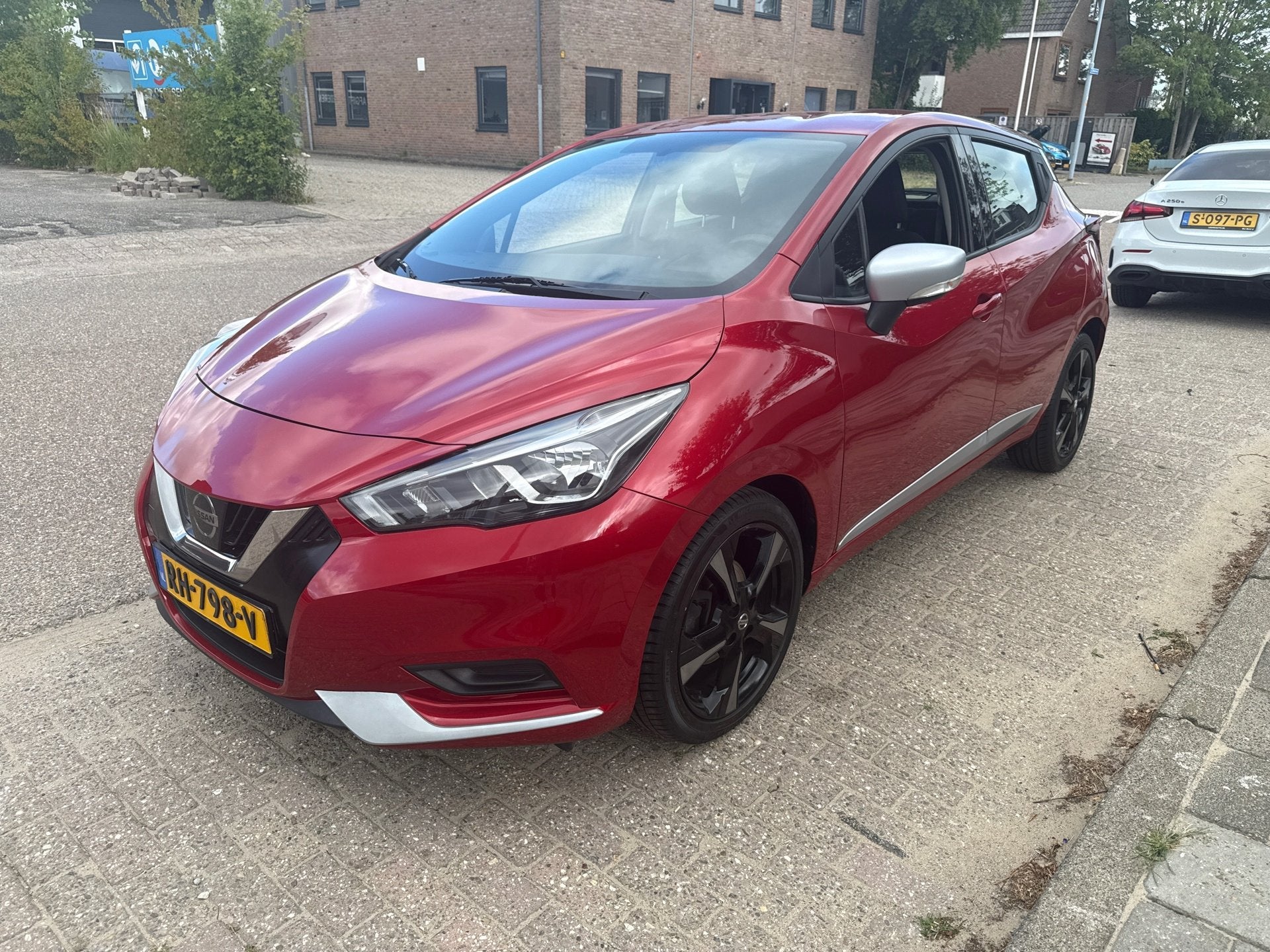 Nissan Micra 1.0L Acenta, Gebruikt, Origineel Nederlands, Handgeschakeld, 3 cilinders