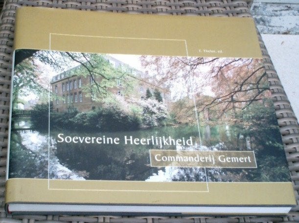 Soevereine Heerlijkheid Commanderij Gemert.ISBN 97890794027., Ophalen of Verzenden, Zo goed als nieuw