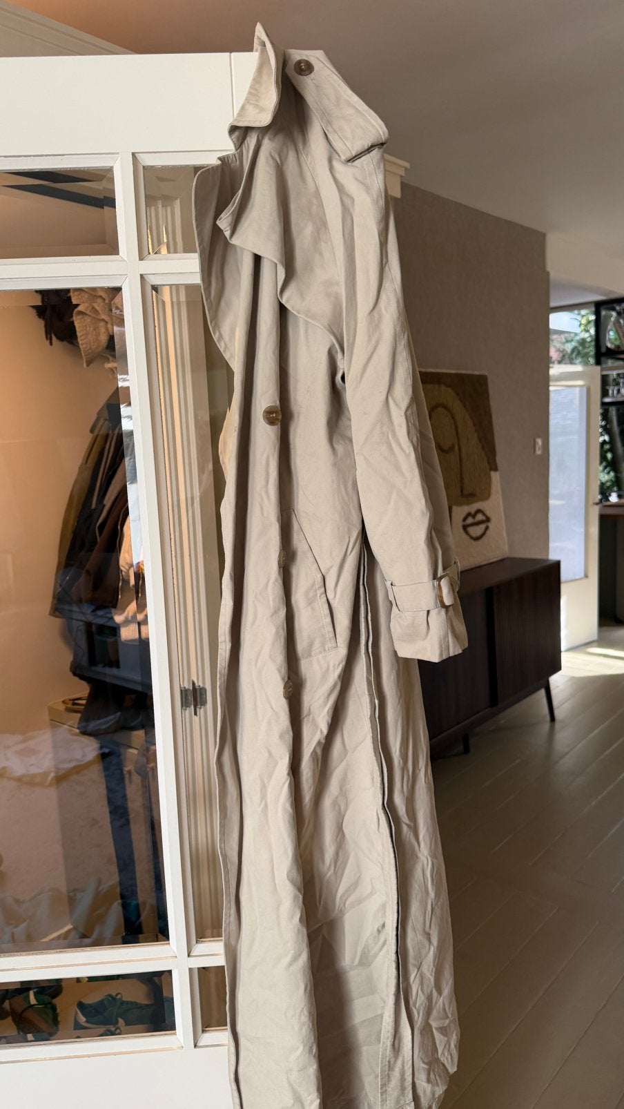 Lange off white/beige jas, Ophalen of Verzenden, Zo goed als nieuw, Regenjas