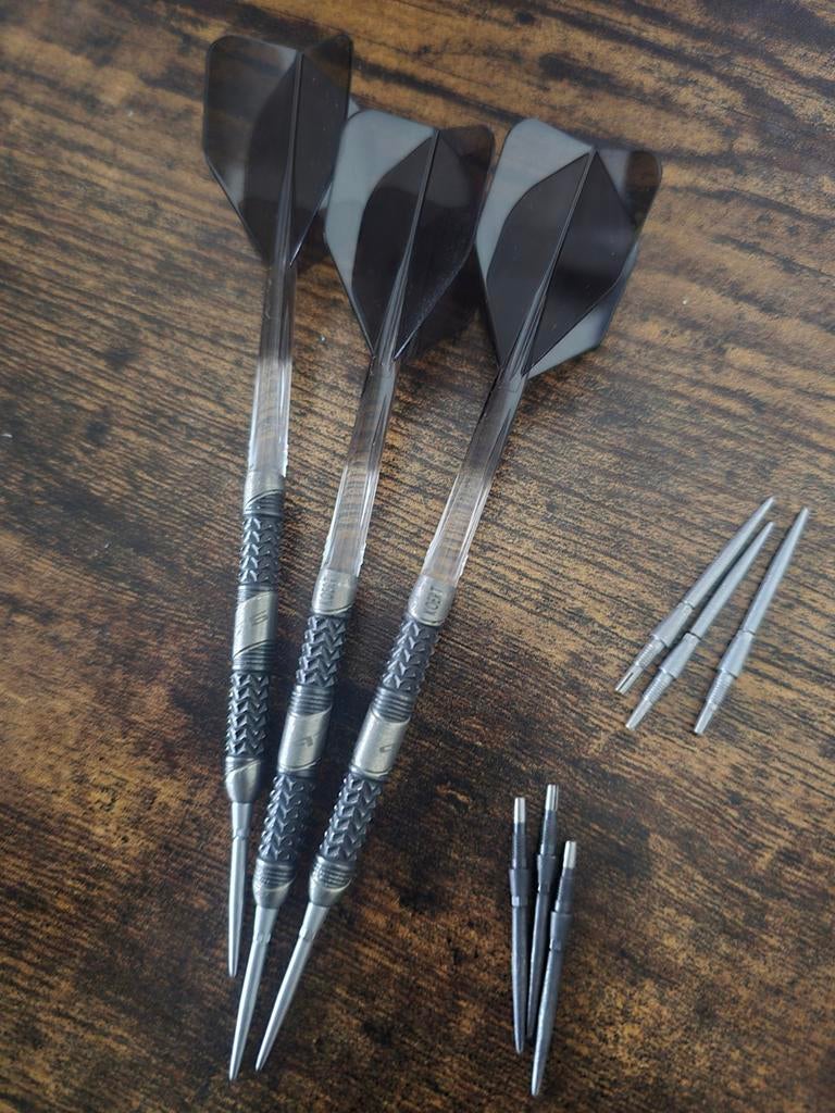 Dartpijlen + K-Flex te Koop, Sport en Fitness, Darts, Ophalen, Zo goed als nieuw, Pijlen