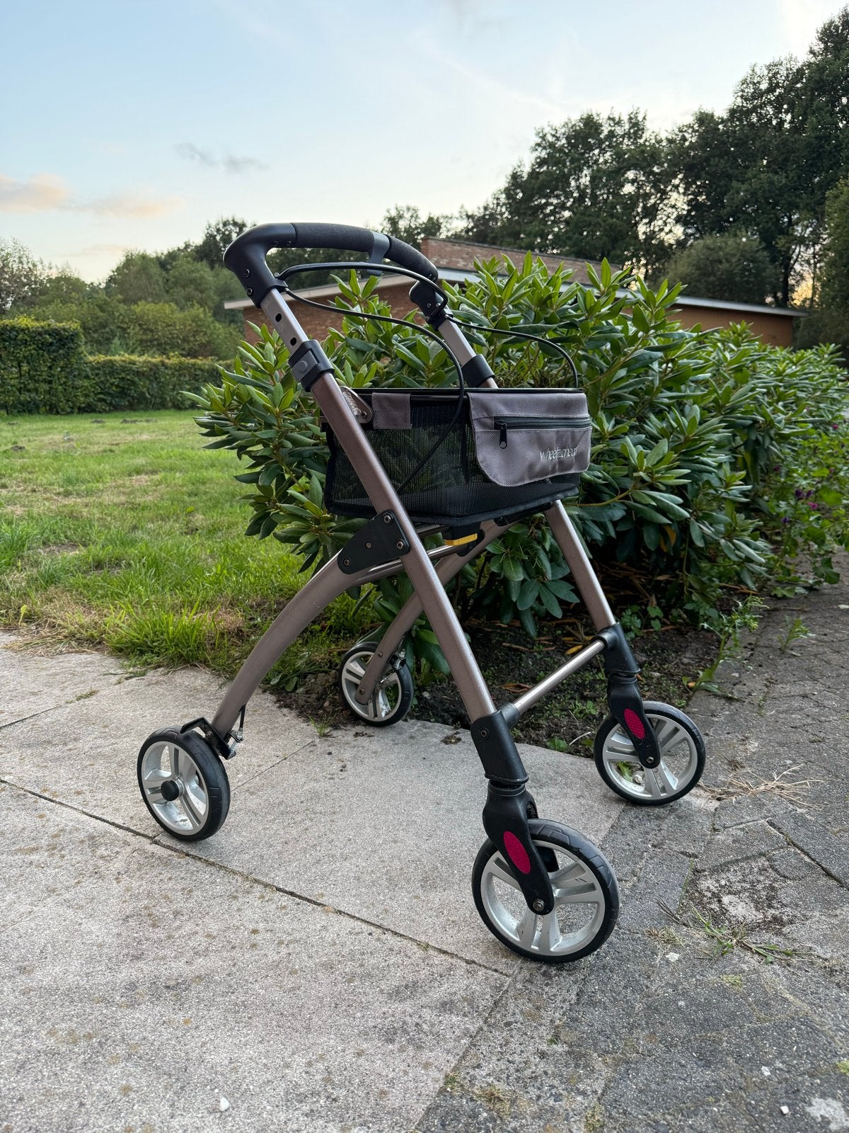 Lichtgewicht Binnenrollator WheelzAhead, Ophalen, Lichtgewicht