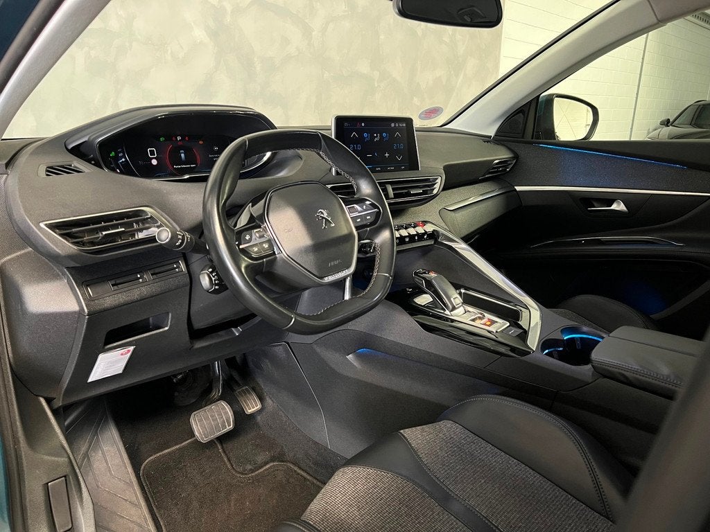Peugeot 5008 1.2 PureTech Allure|SPORT|TREKHAAK|AUTOMAAT|PAR, Auto's, Peugeot, Gebruikt, 1199 cc, Leder en Stof, Bedrijf
