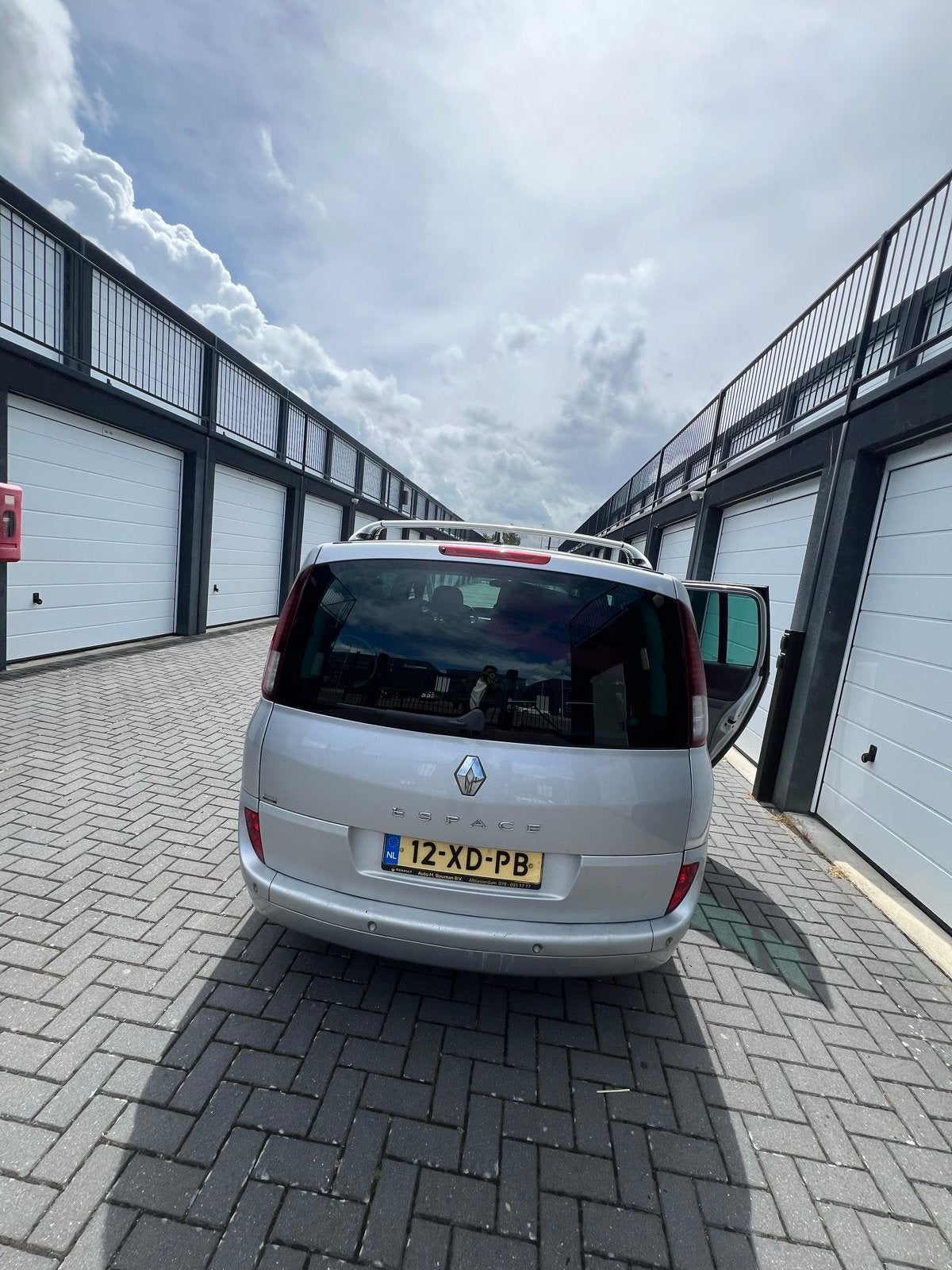 Renault Grand Espace 2.0 16V Turbo 125KW AUT E4 2007 Grijs, Auto's, Renault, 1998 cc, 4 cilinders, 2000 kg, 7 stoelen